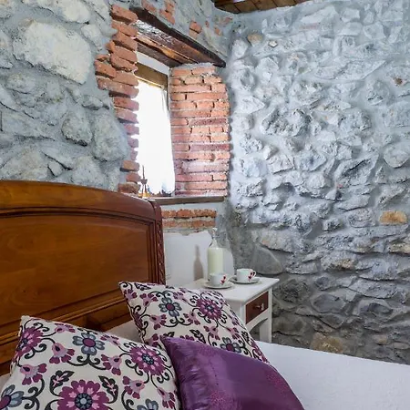 Casuca Rubia Apartamento Udalla